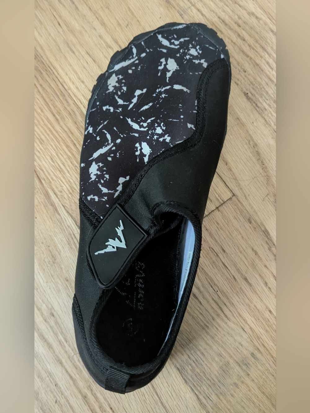 Black Gray Water Shoe Size 9 Left Shoe Only Slip On Aqua Beach Swim Surf Replace